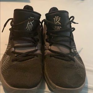 I am selling Kyrie Basketball Shoes!